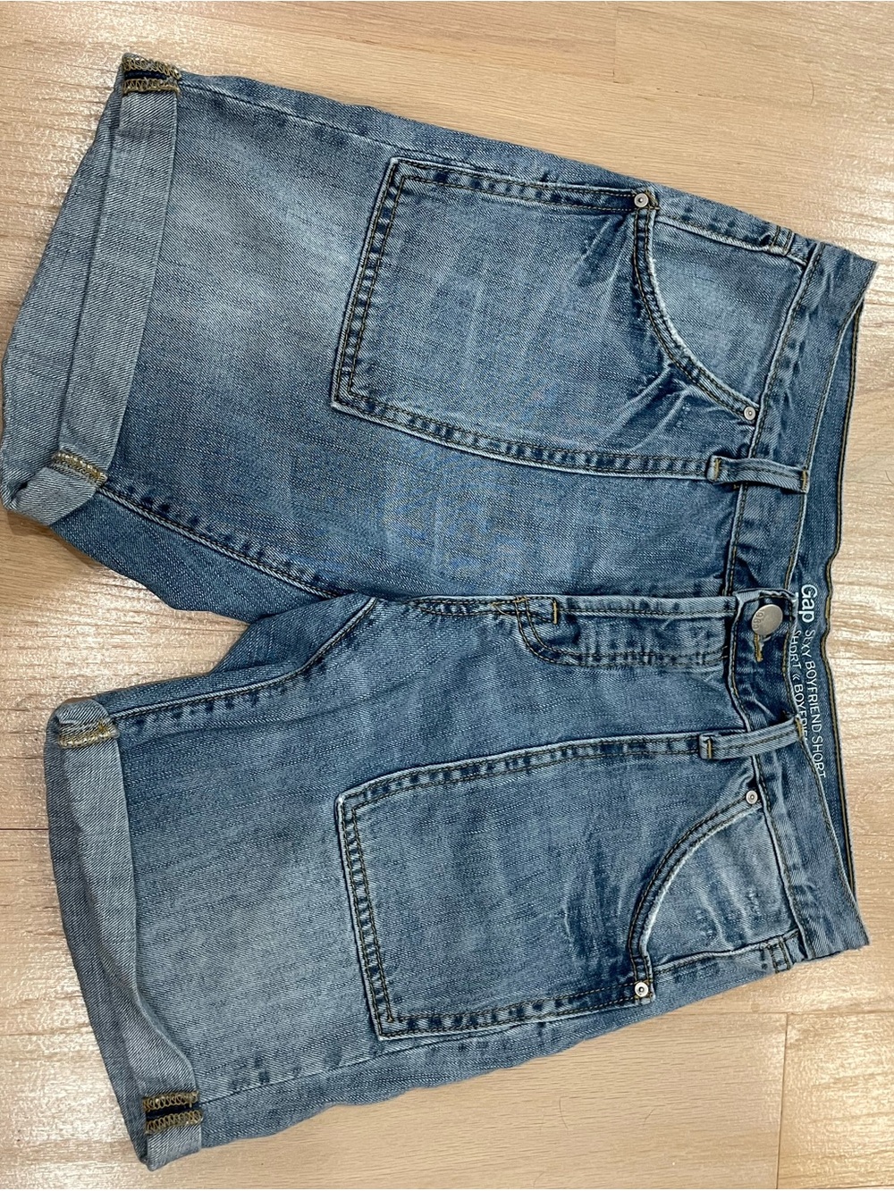 GAP Light Blue Denim BoyfriendJean Shorts